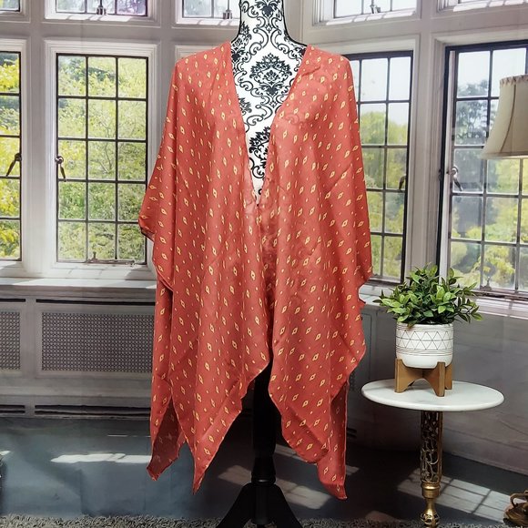 NWT SONOMA ZUMO GEO TACKED RUANA (CORAL & YELLOW / OS) - Picture 5 of 15